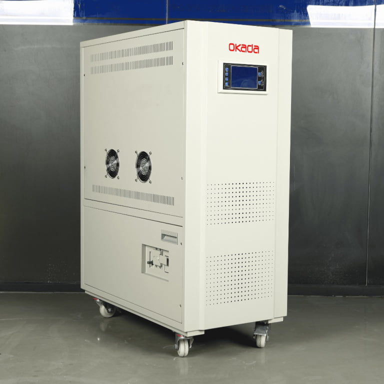 Estabilizador Industrial Microcontrolado Trifásico 380V  60 kVA