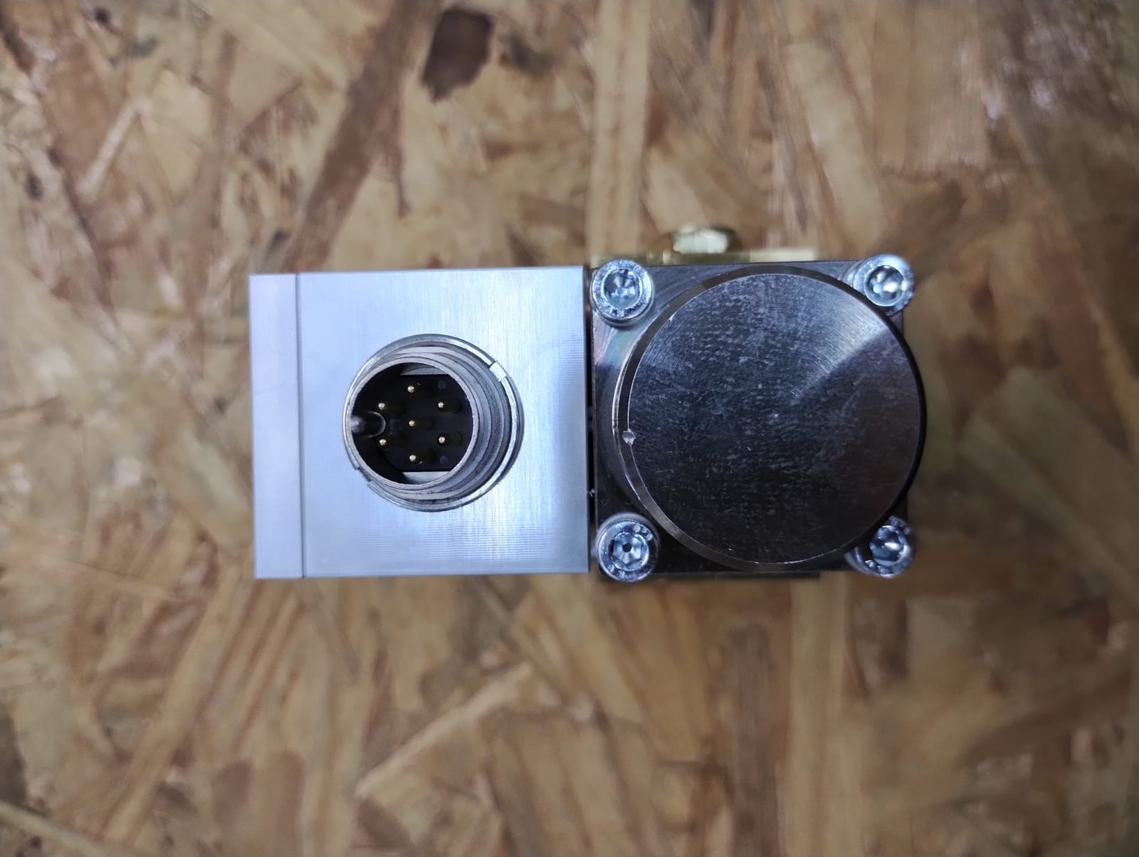 Brinde Válvula proporcional FD7B25ADM-V2-UNI Ø3/8 - Lanny