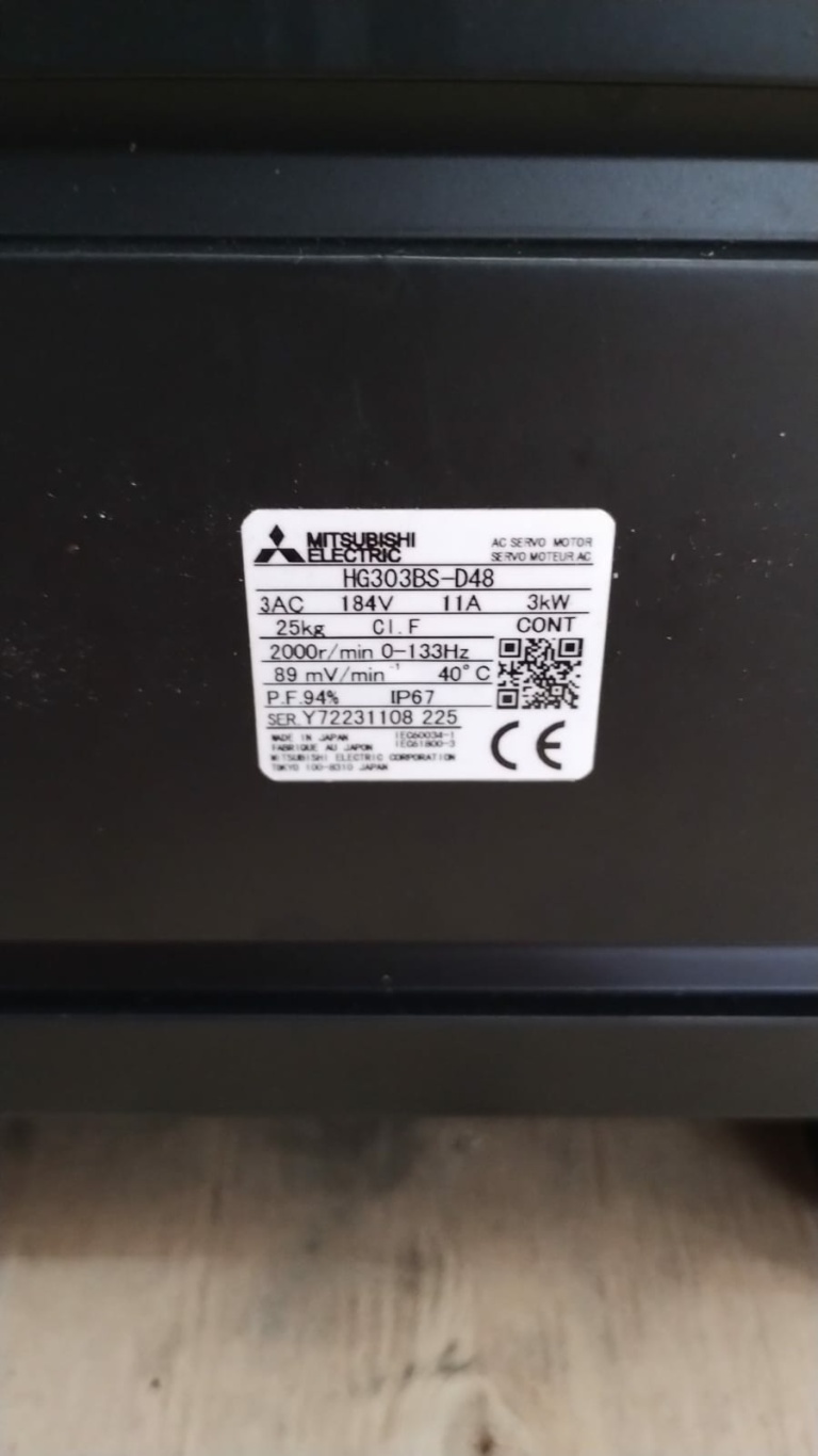 SERVO MOTOR EIXO Z HG303BS-D48 - MAQ: SVD650